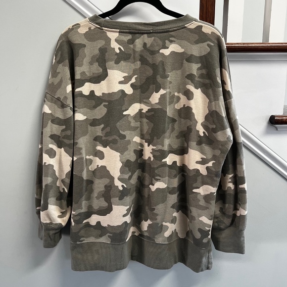 Hippie Rose Lightweight Crewneck Camouflage Sweatshirt Sz XL - Picture 2 of 8
